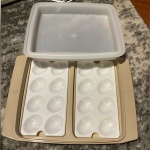 Vintage Tupperware Deviled Egg Carrier Keeper Container With Lid